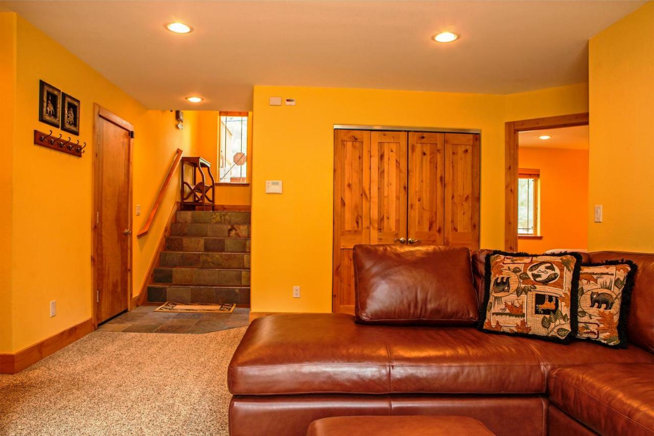 5-Star Luxury Tahoe Cabin! Great Location! Pool Table!Darts! Poker! Ping Pong! Games! South Lake Tahoe Exterior foto